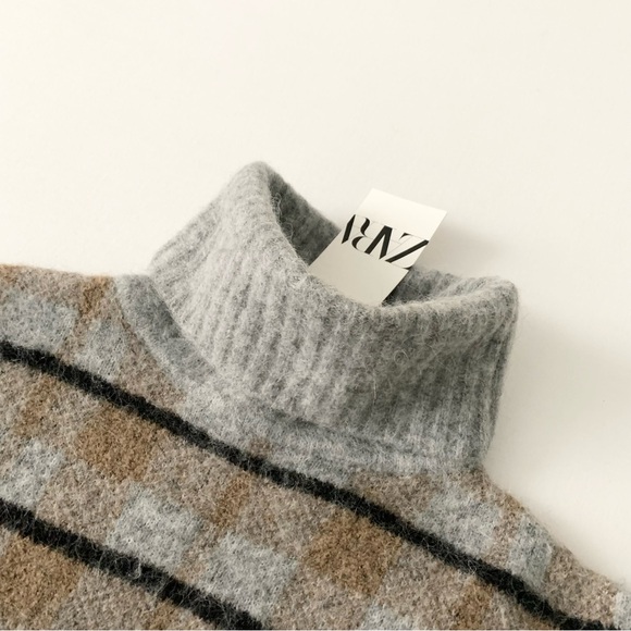 NEW Zara Alpaca Wool Blend Checkered Plaid Turtleneck Crop Sweater M - NWT - Picture 4 of 10